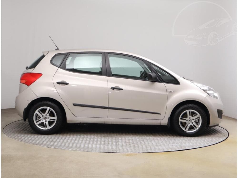 2011 Kia VENGA - 6