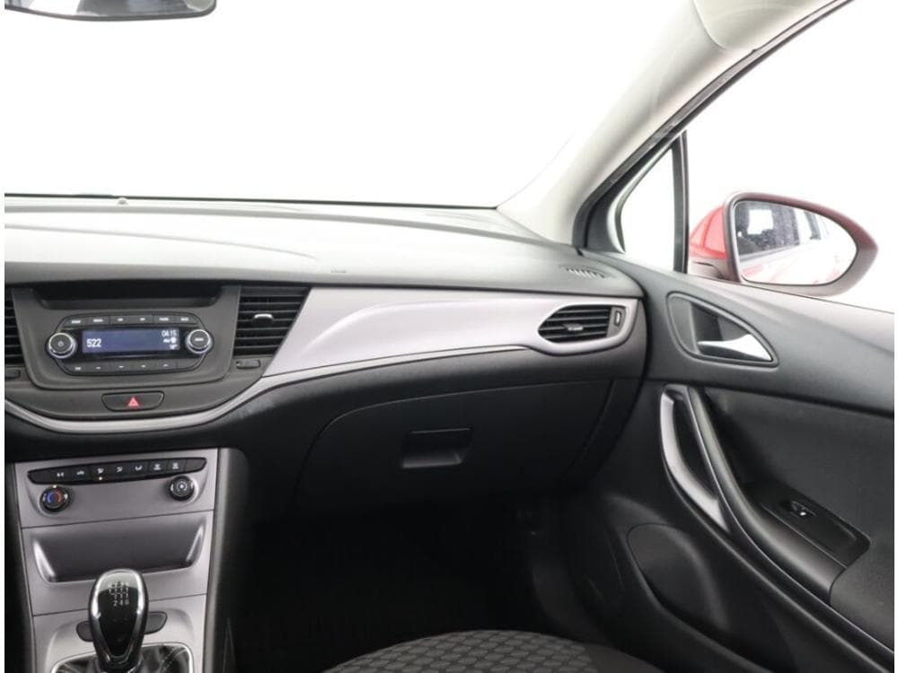 2016 Opel ASTRA - 8