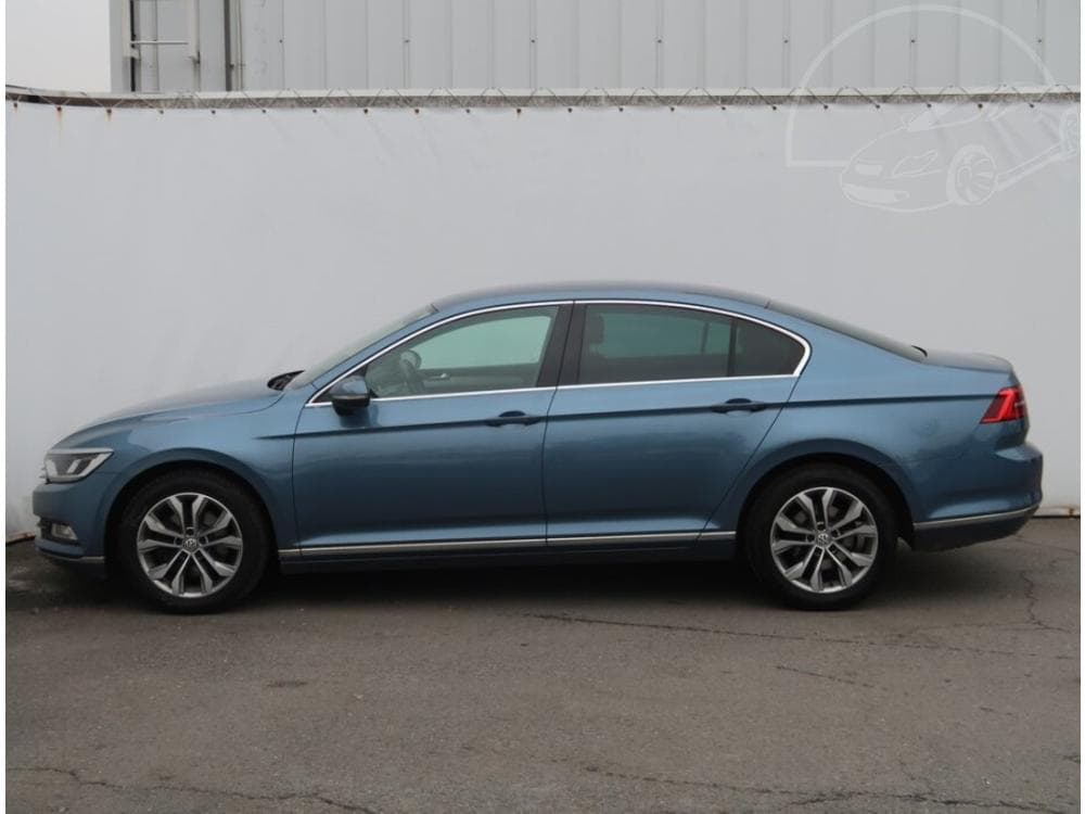 2016 Volkswagen PASSAT - 5