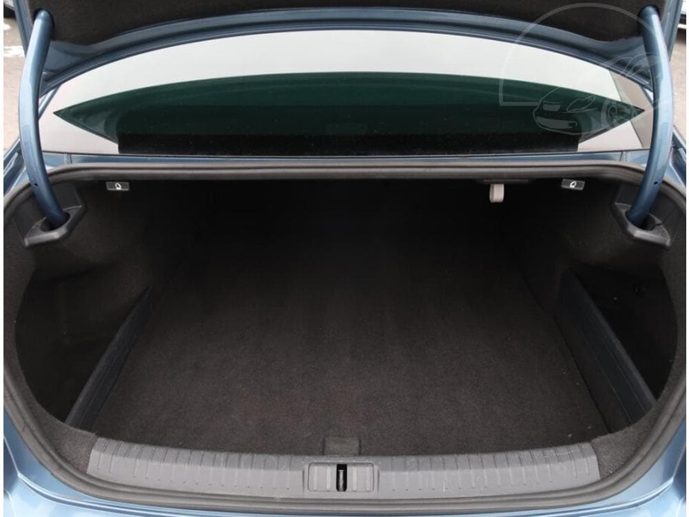 2016 Volkswagen PASSAT - 27