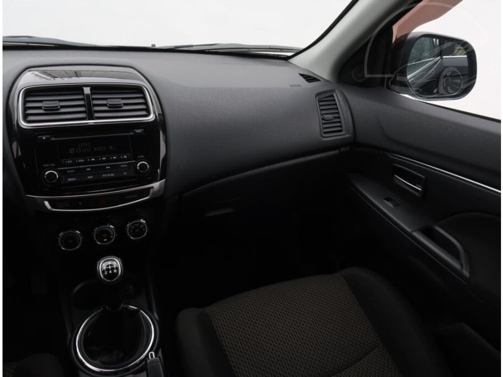 2016 Mitsubishi Asx - 8