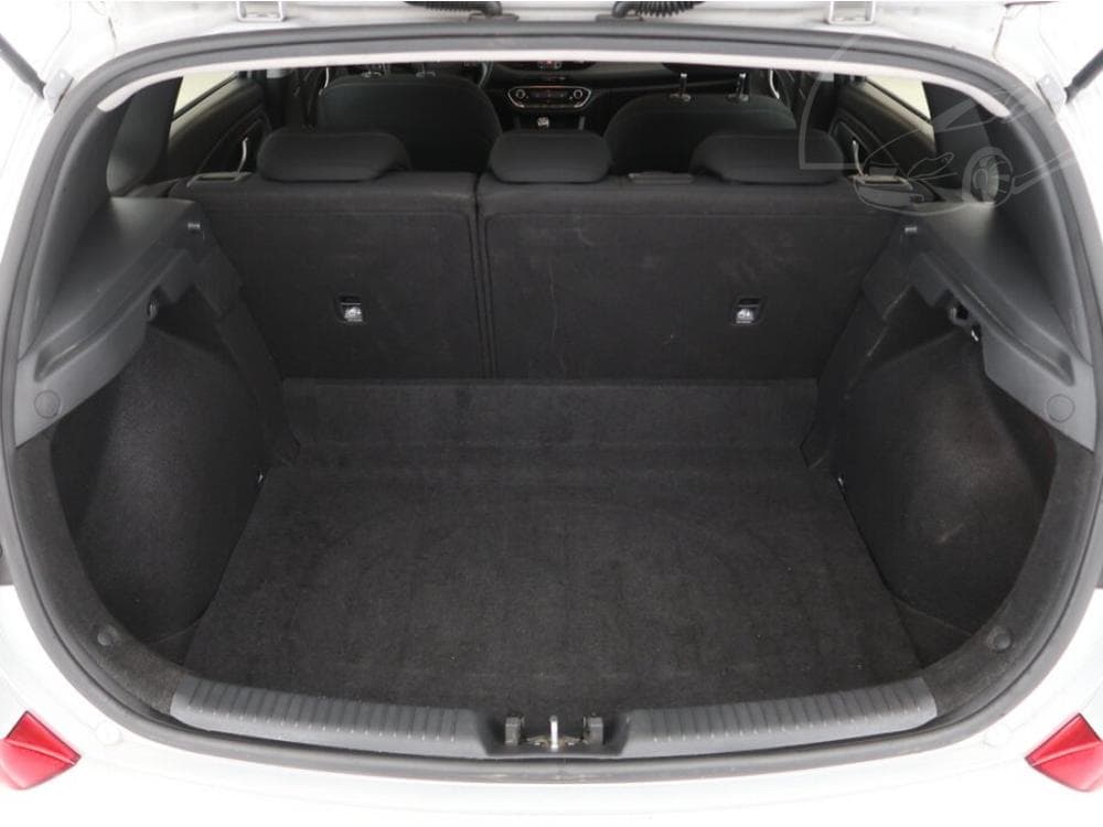 2020 Hyundai I30 - 13