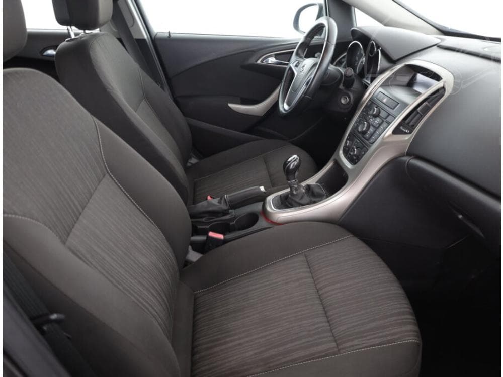 2010 Opel ASTRA - 7
