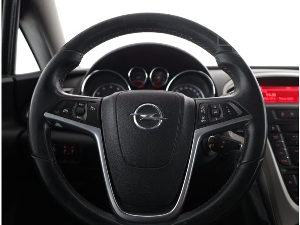 2010 Opel ASTRA - 8
