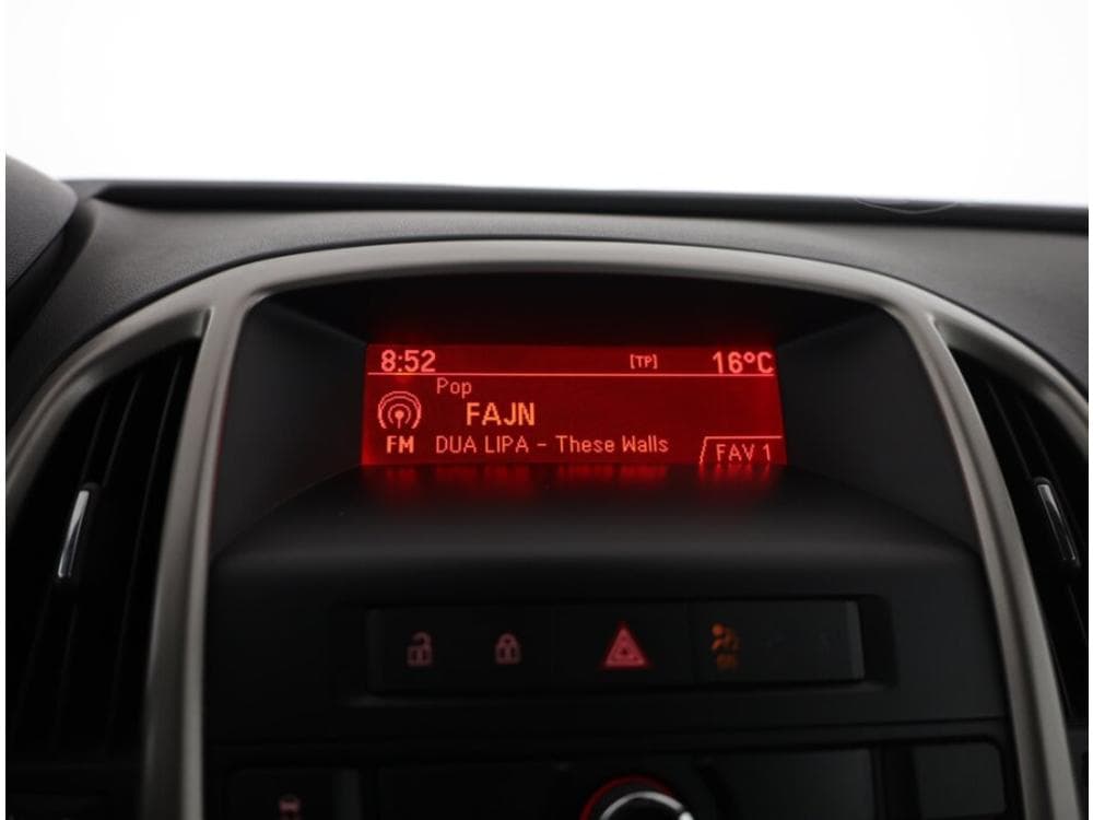 2010 Opel ASTRA - 11