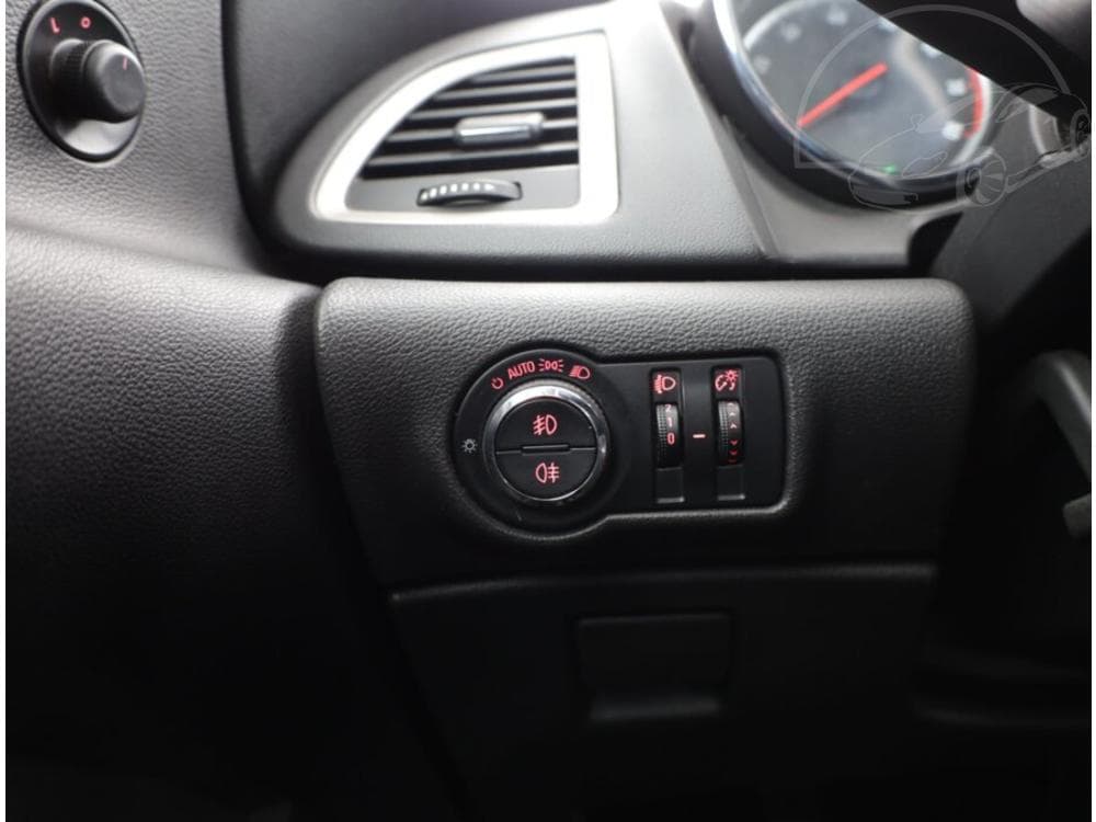 2010 Opel ASTRA - 15