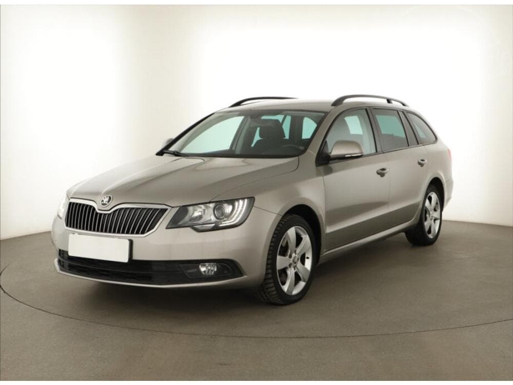 2015 Škoda SUPERB - 6