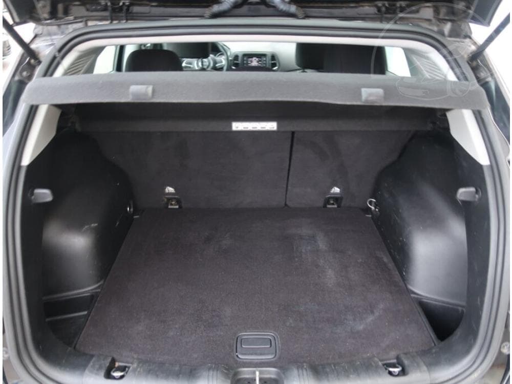 2018 Jeep COMPASS - 37