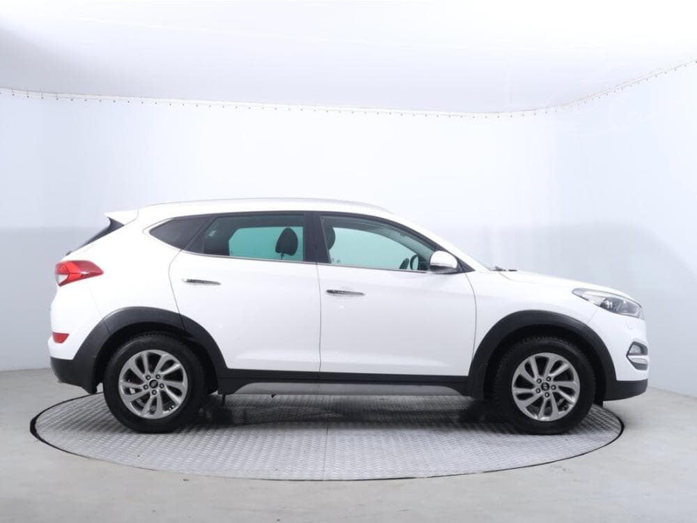 2017 Hyundai TUCSON - 16