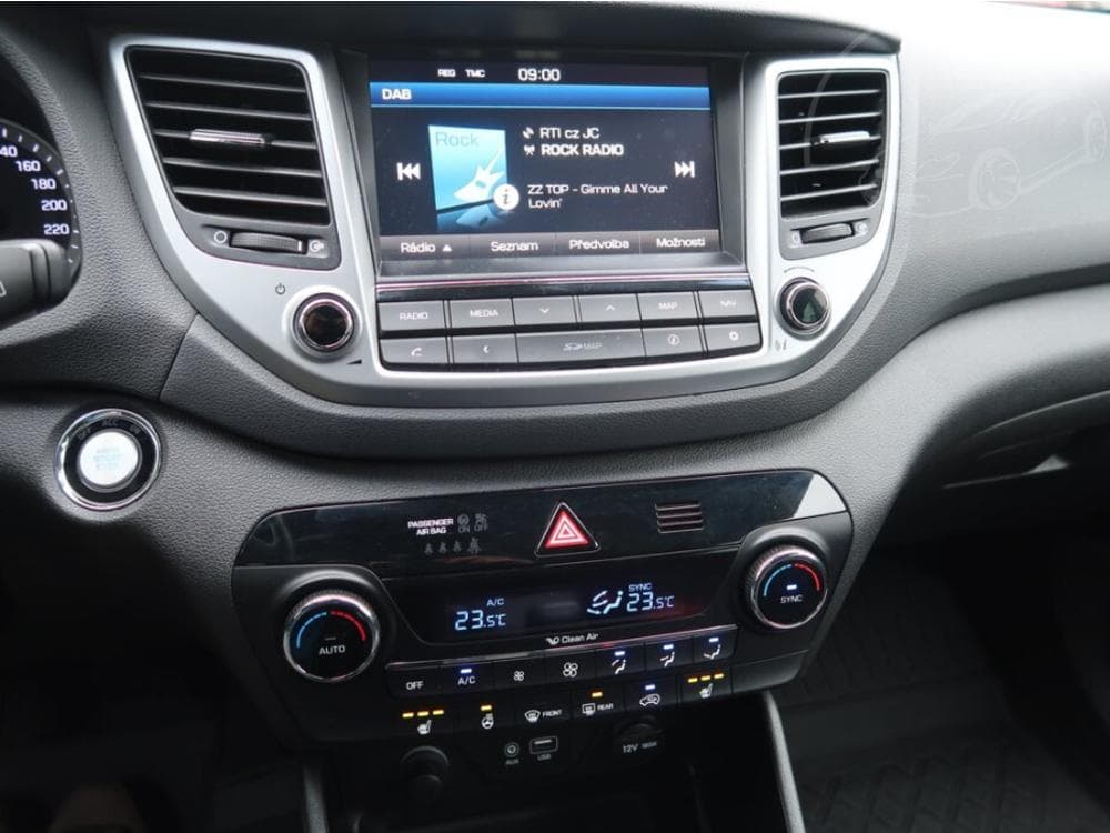 2017 Hyundai TUCSON - 34