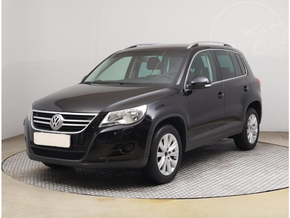2011 Volkswagen Tiguan - 3