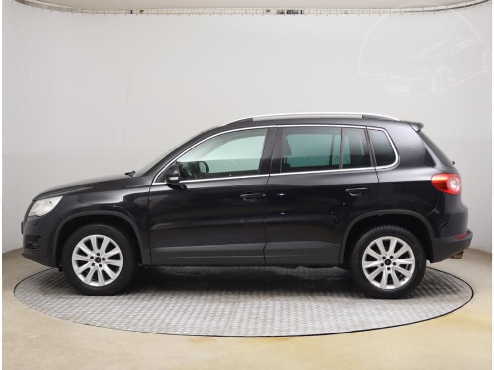 2011 Volkswagen Tiguan - 5
