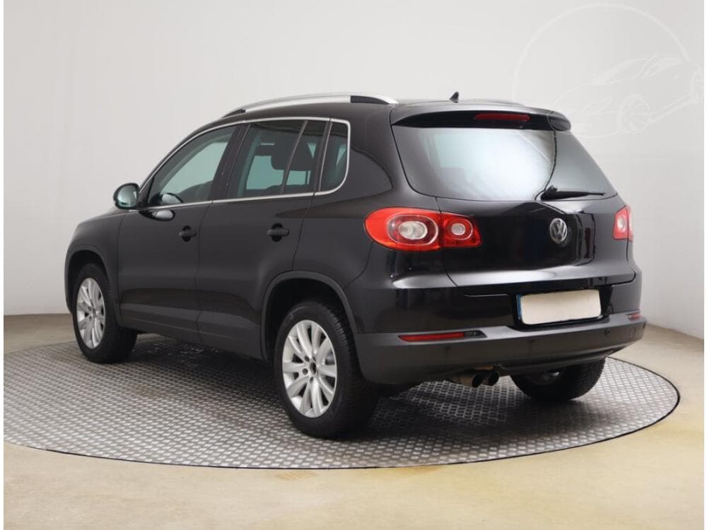 2011 Volkswagen Tiguan - 7