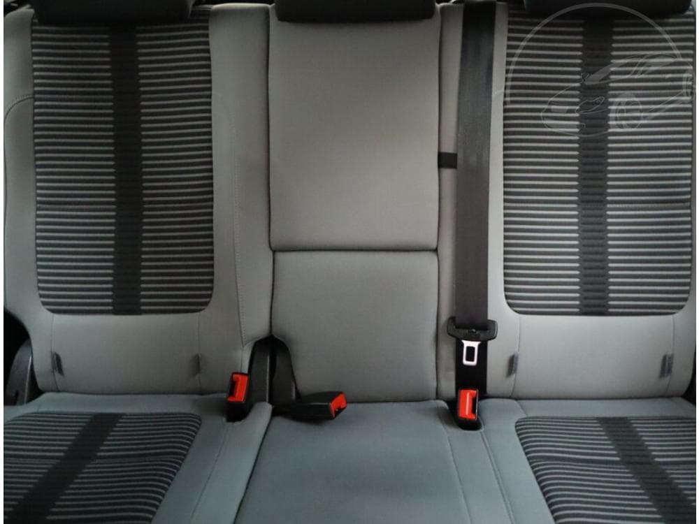 2011 Volkswagen Tiguan - 19