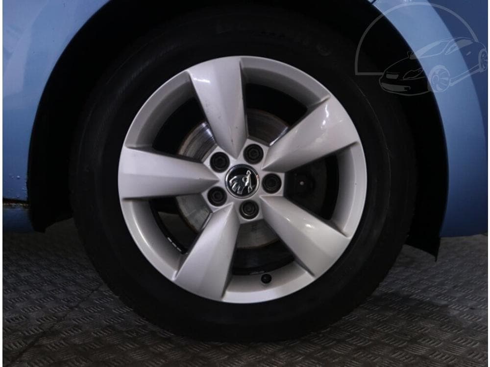 2013 Škoda RAPID - 14