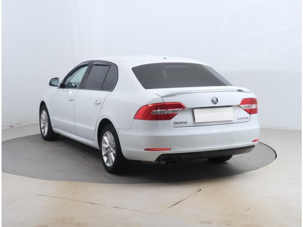 2015 Škoda SUPERB - 7