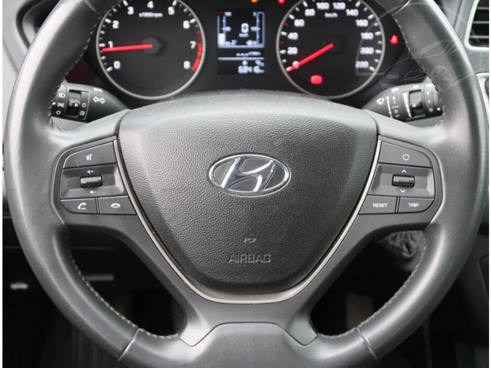 2019 Hyundai i20 - 15