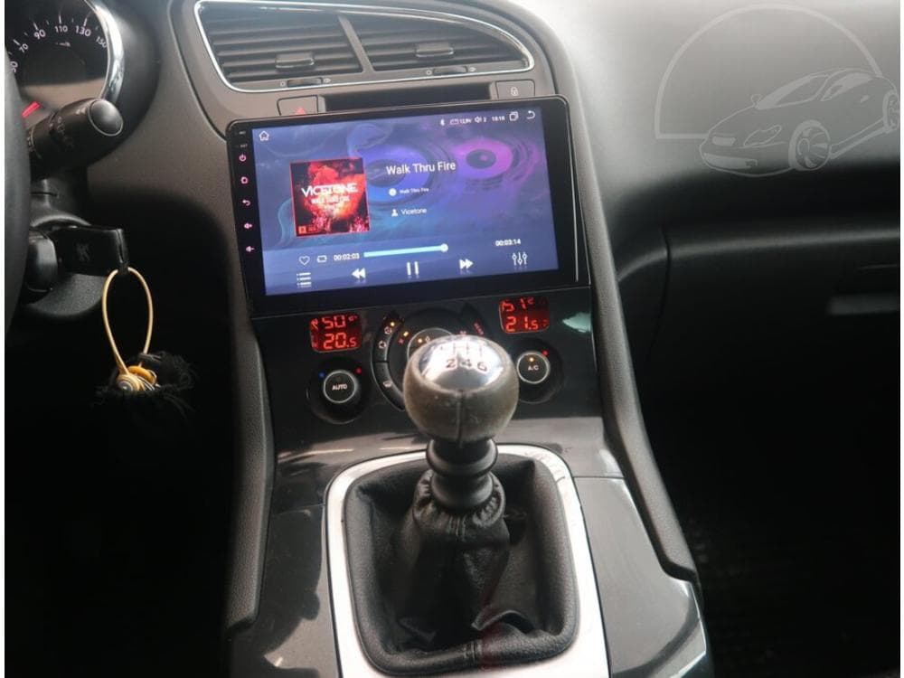 2010 Peugeot 5008 - 45