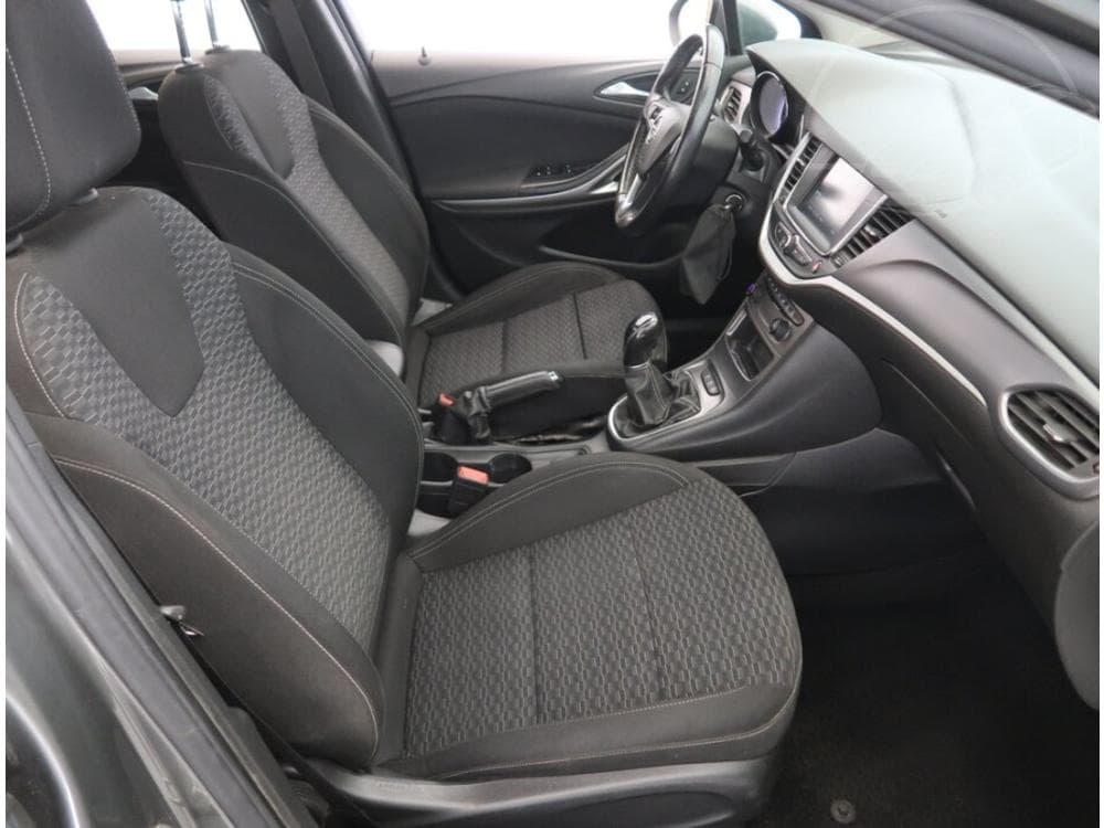 2019 Opel ASTRA - 9