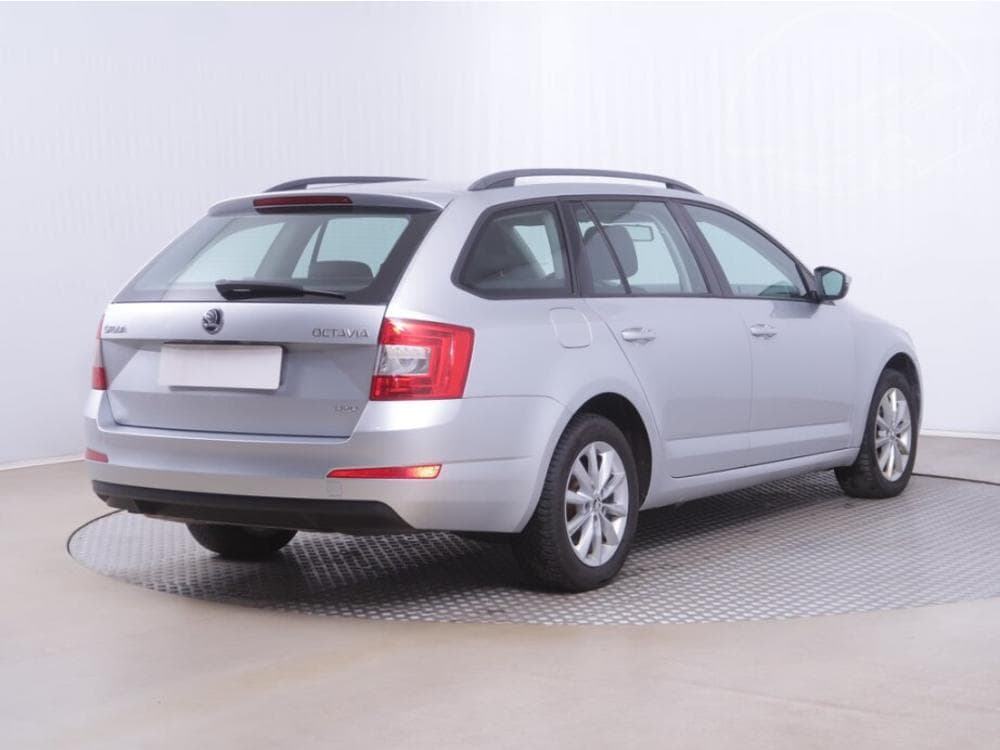 2015 Škoda OCTAVIA - 9
