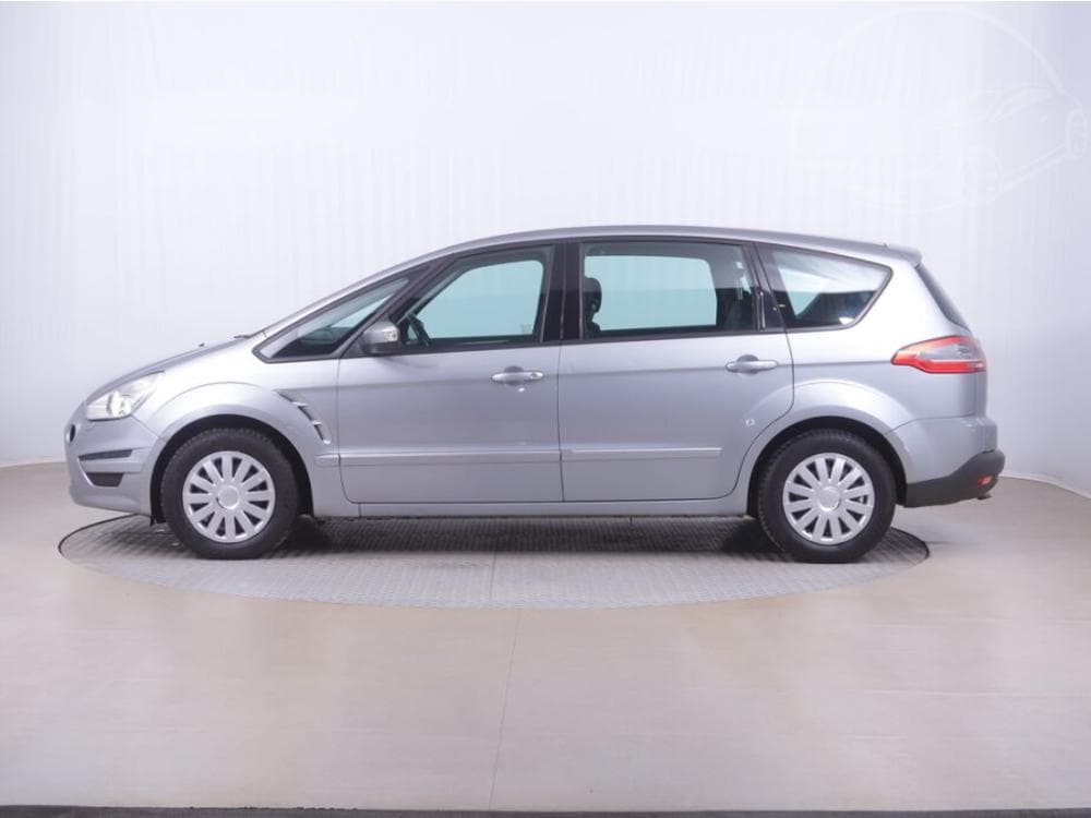 2010 Ford S-MAX - 3