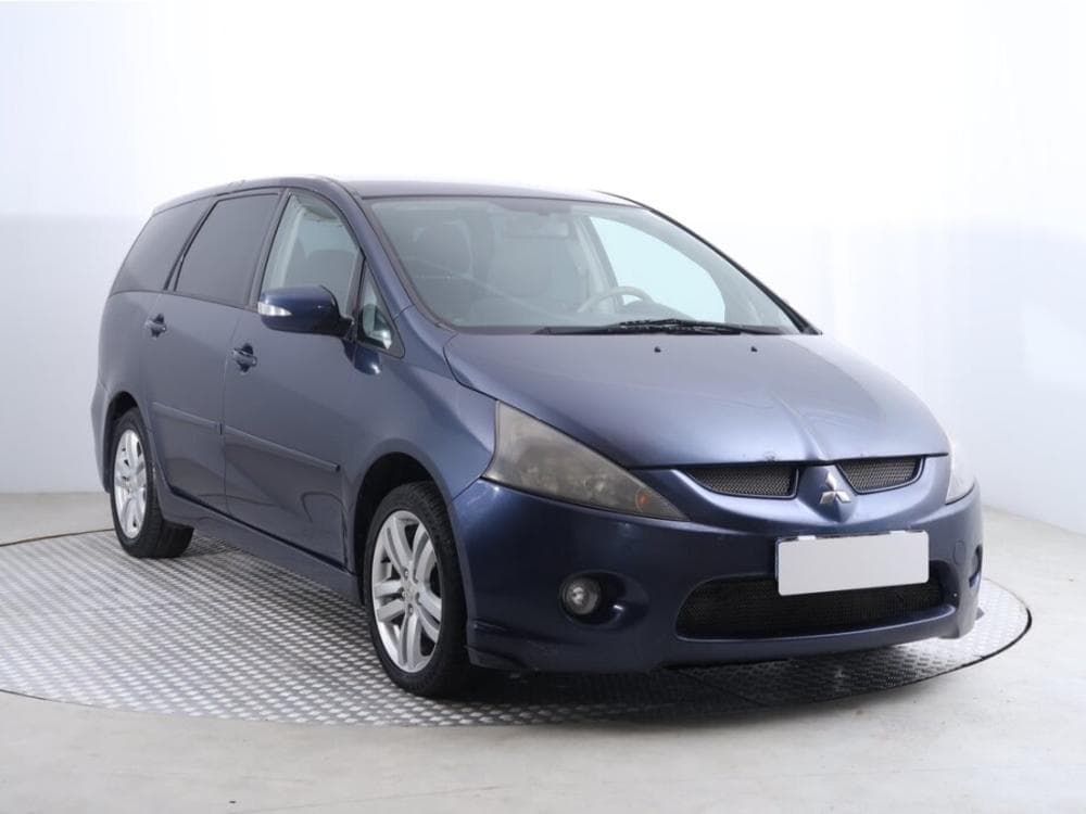 Mitsubishi Grandis 2.4, LPG, 7 míst
