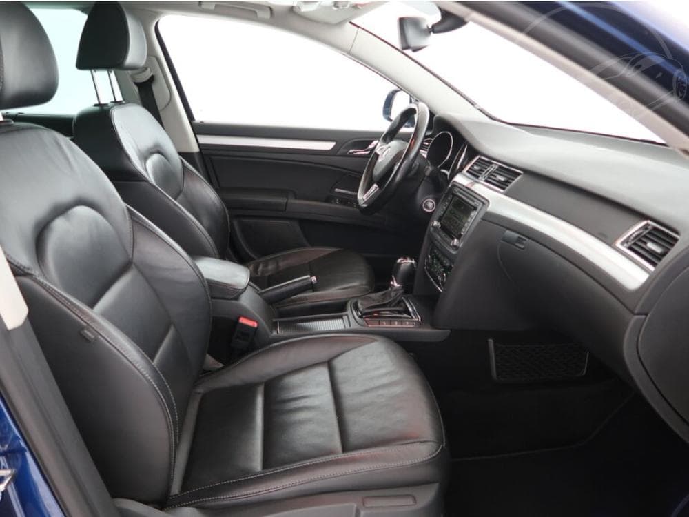 2013 Škoda SUPERB - 41