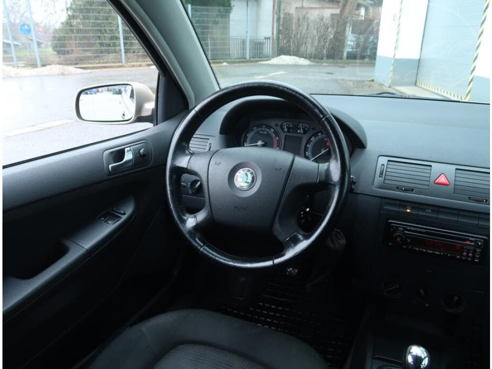 2005 Škoda FABIA - 13