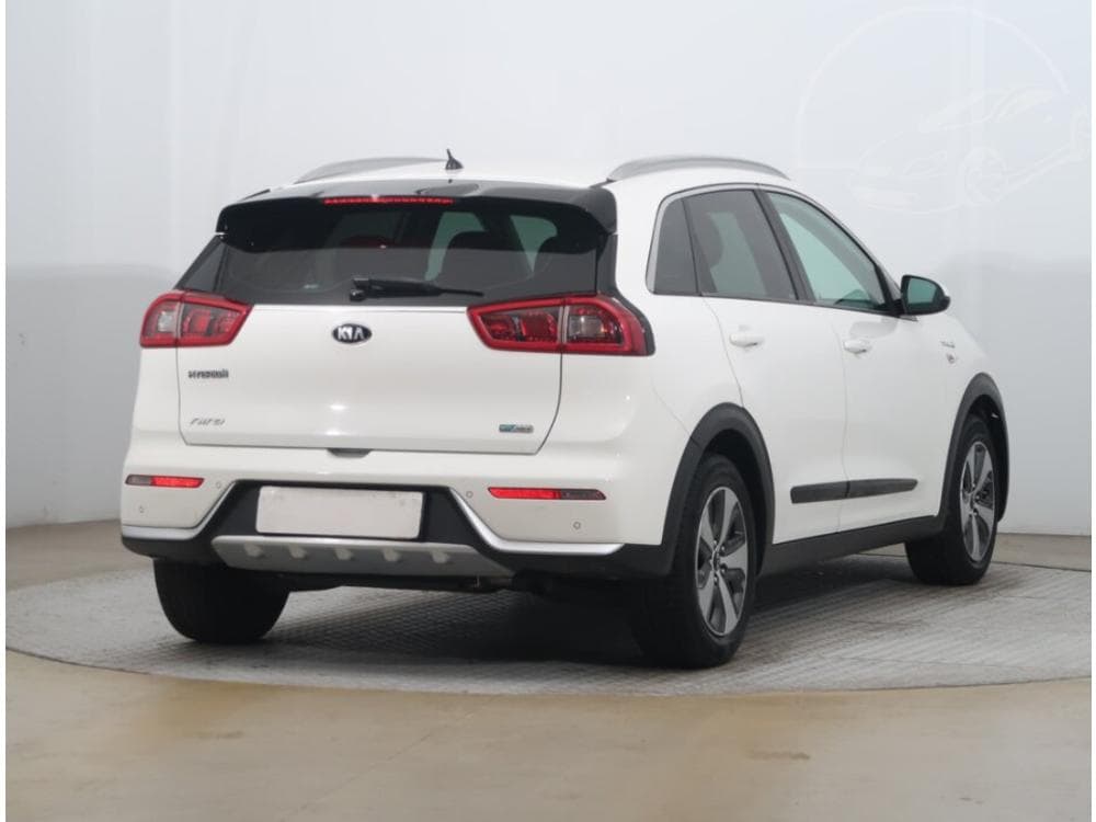 2017 Kia Niro - 5