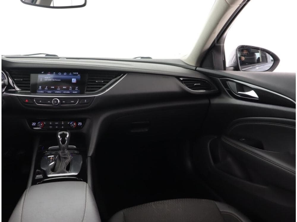 2018 Opel INSIGNIA - 15