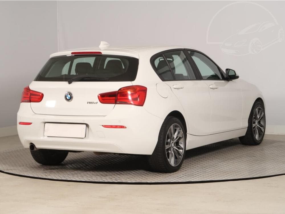 2015 BMW 1-SERIES - 5