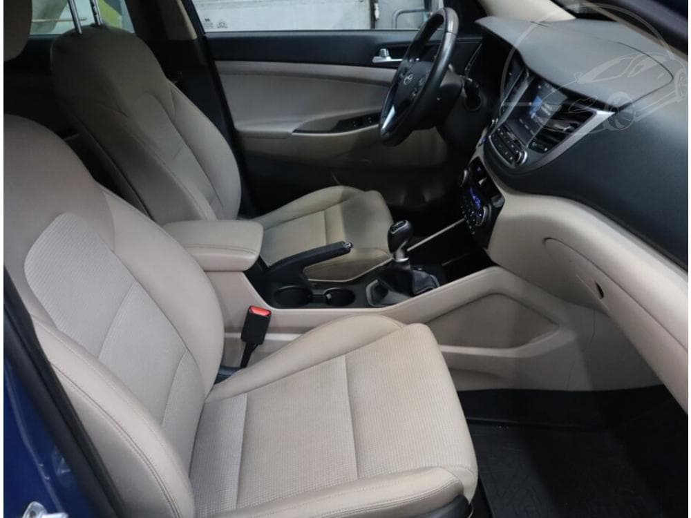 2016 Hyundai Tucson - 9