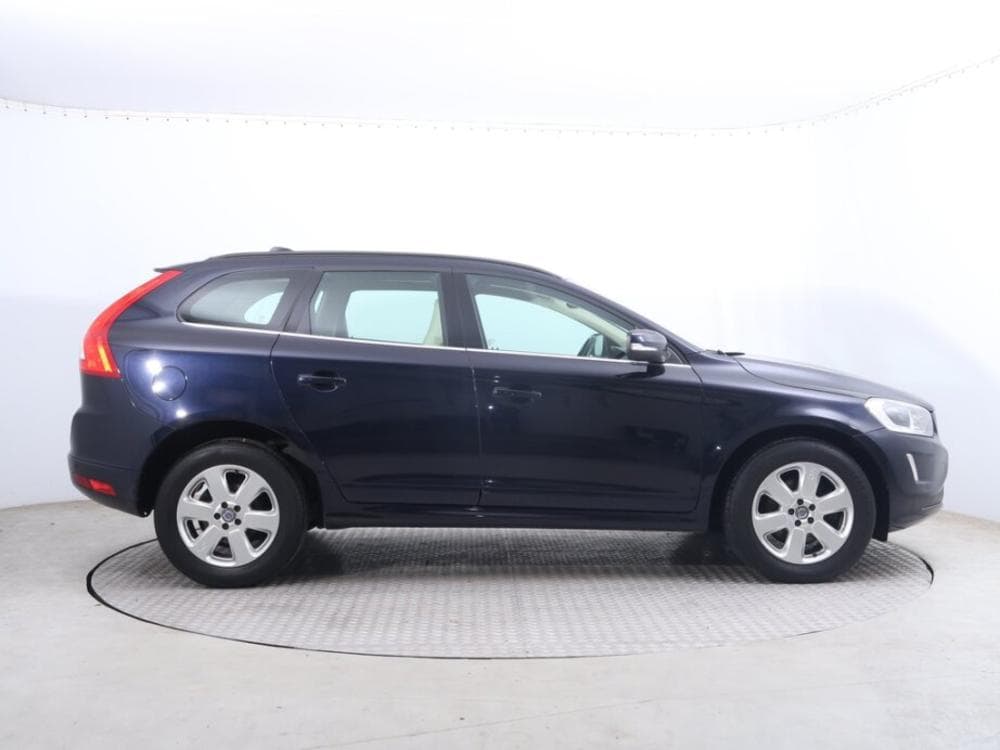 2016 Volvo XC60 - 16
