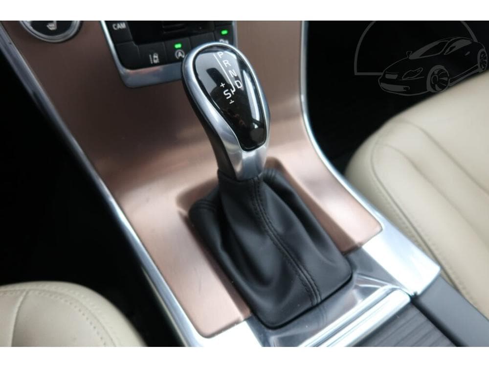 2016 Volvo XC60 - 37