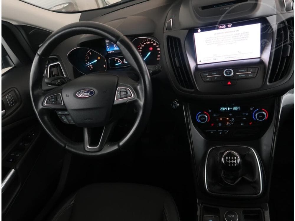 2019 Ford KUGA - 13