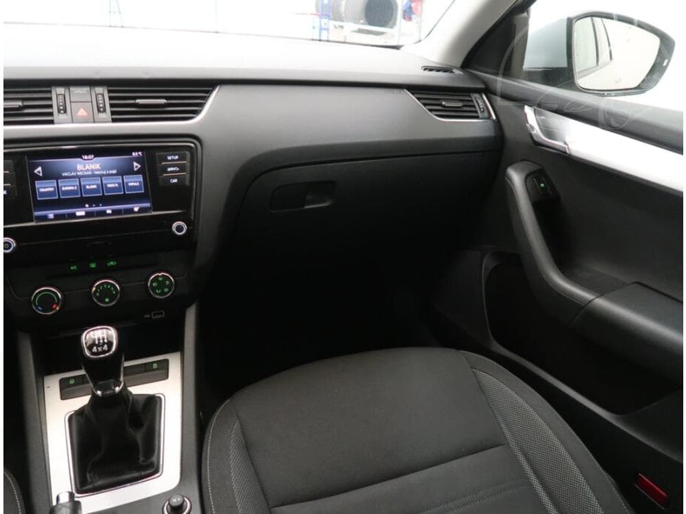 2018 Škoda OCTAVIA - 15