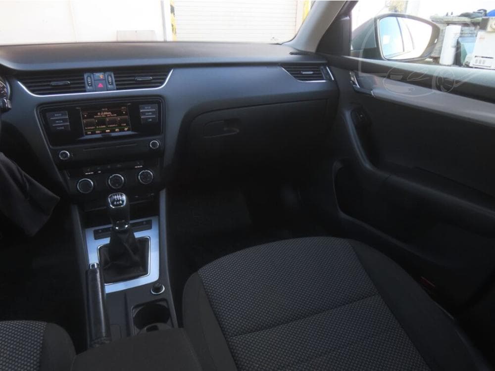 2015 Škoda OCTAVIA - 15