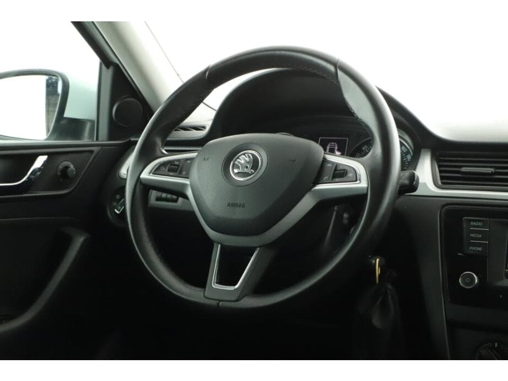 2016 Škoda RAPID - 12