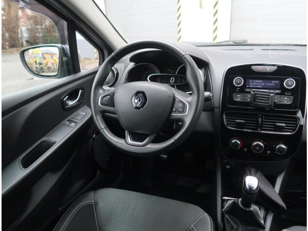 2017 Renault Clio - 7