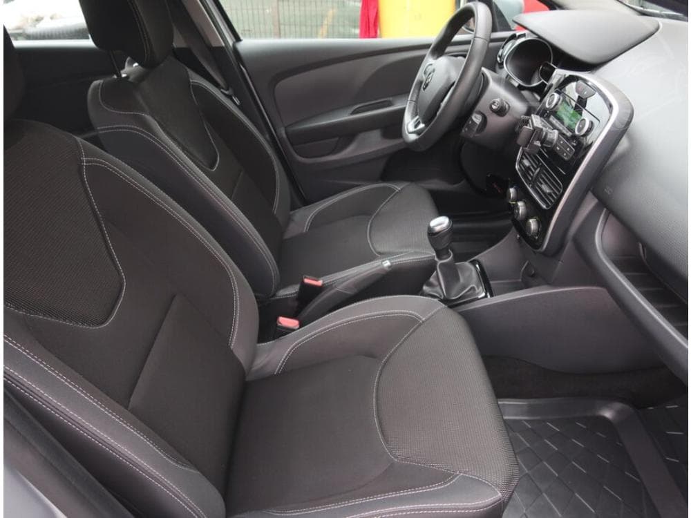 2017 Renault Clio - 9