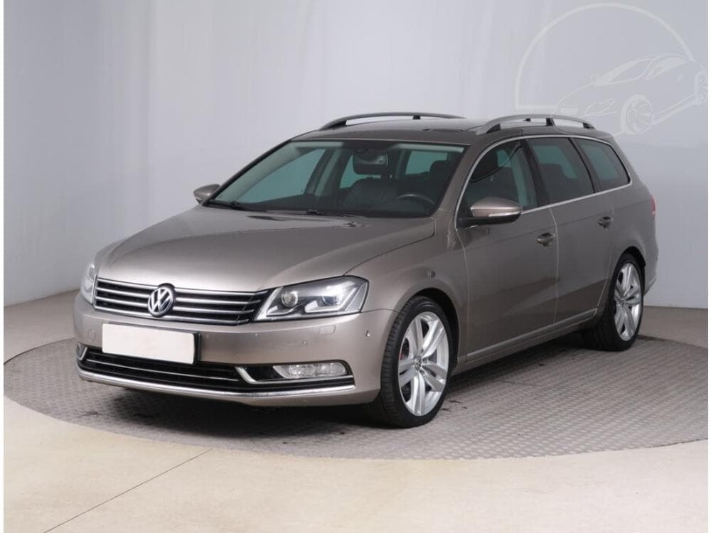 2013 Volkswagen PASSAT - 2