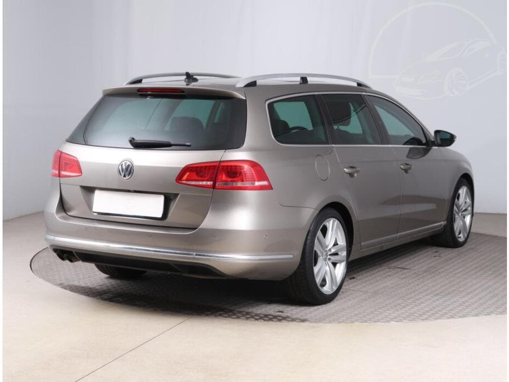 2013 Volkswagen PASSAT - 5