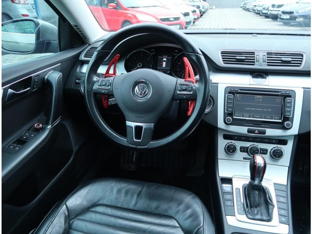 2013 Volkswagen PASSAT - 7