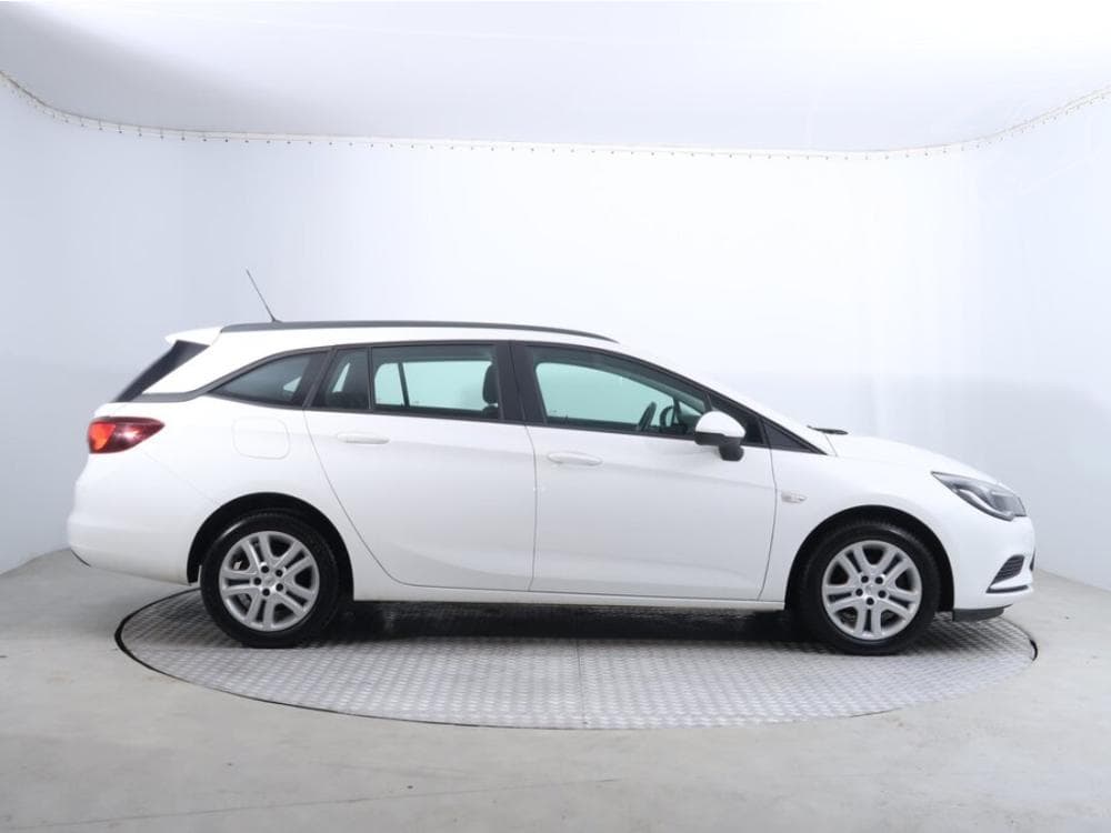 2019 Opel ASTRA - 11