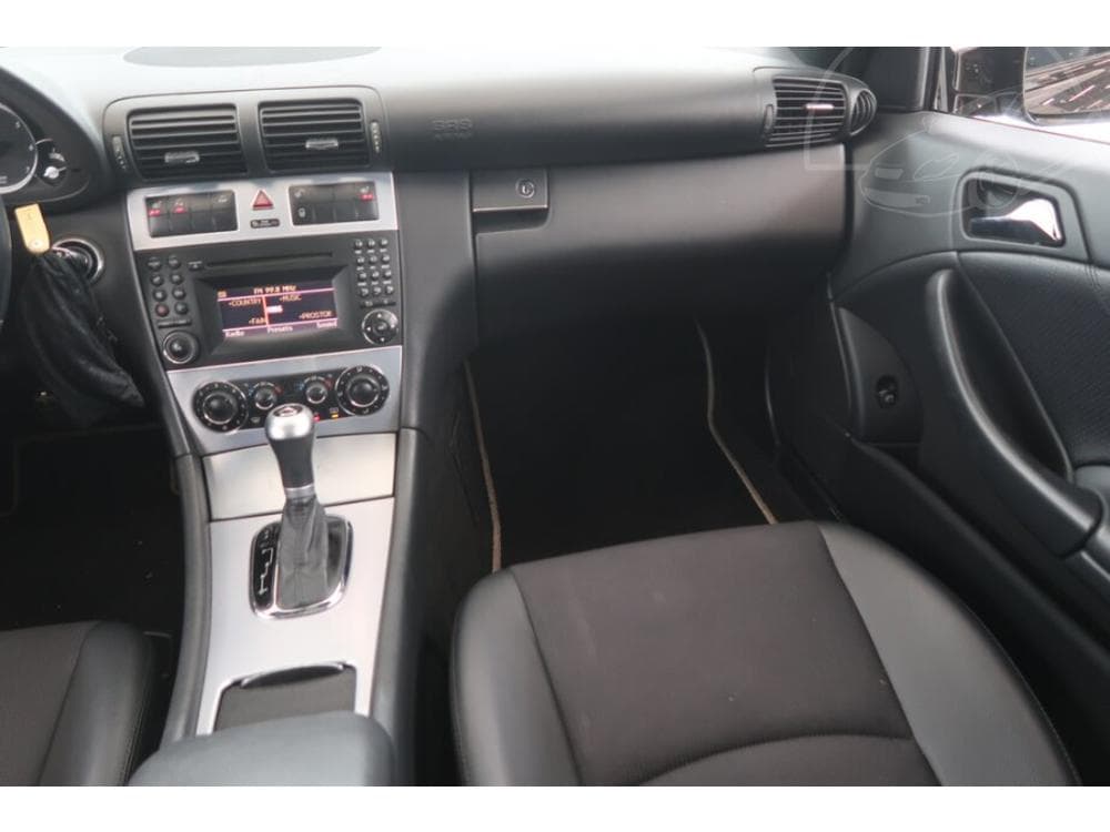 2011 Mercedes-Benz CLC - 8