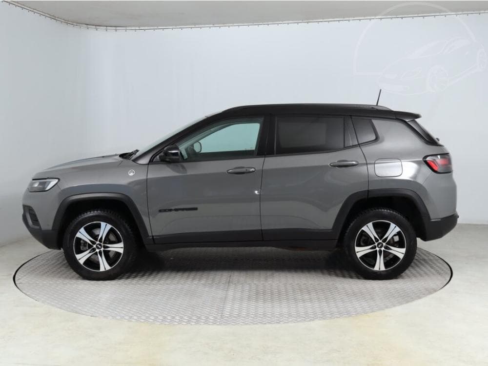 2023 Jeep Compass - 3