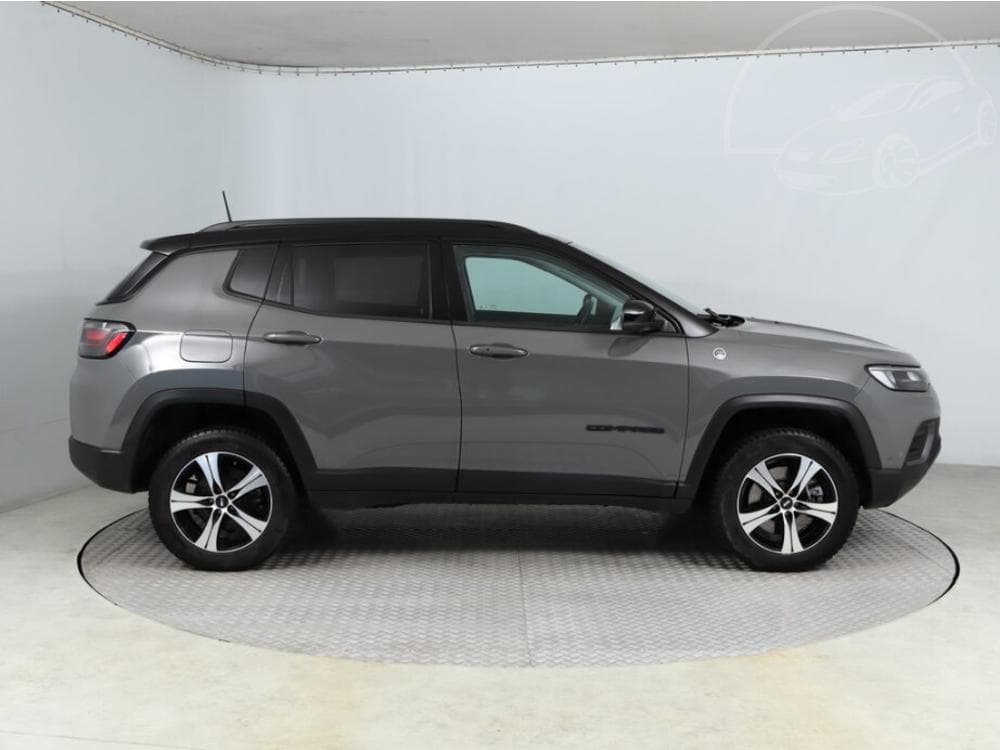 2023 Jeep Compass - 6