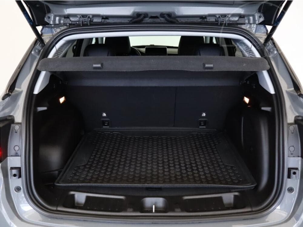 2023 Jeep Compass - 12