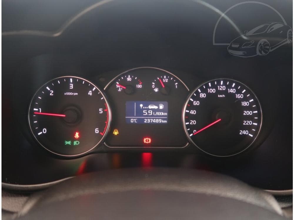 2014 Kia CARENS - 11