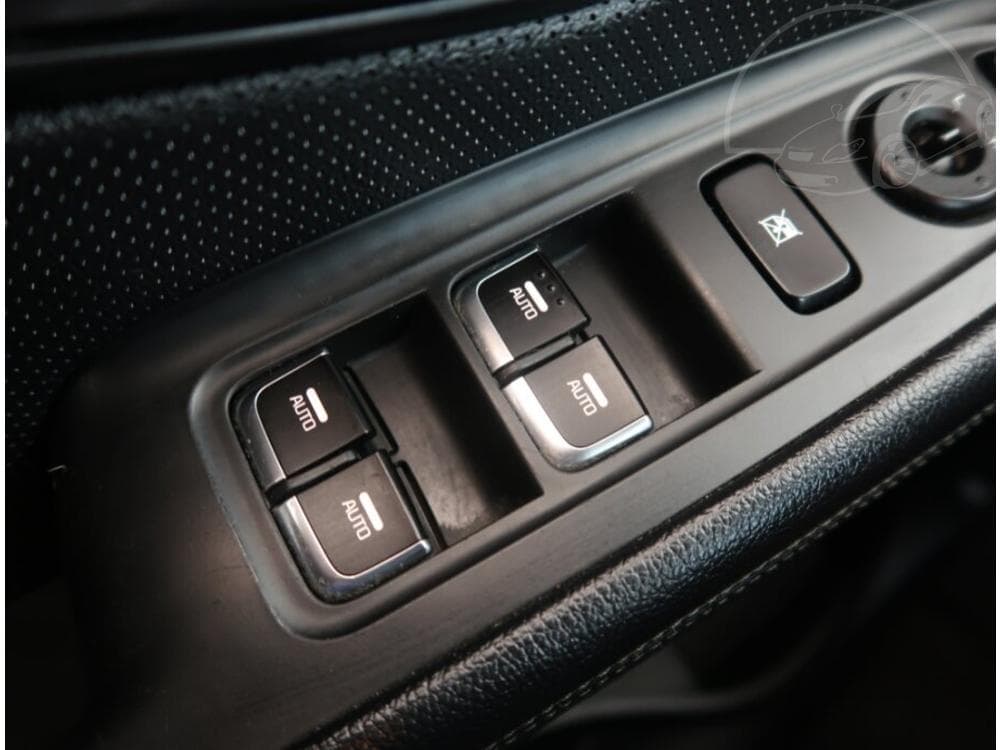 2014 Kia CARENS - 15